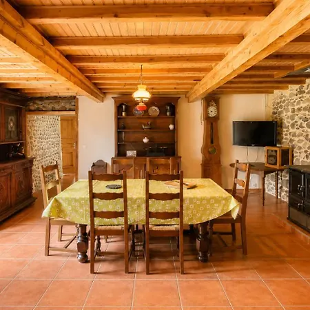 Ferme Rénovée 14 Pers, Barbecue Et Grand Jardin Hébergement de vacances *