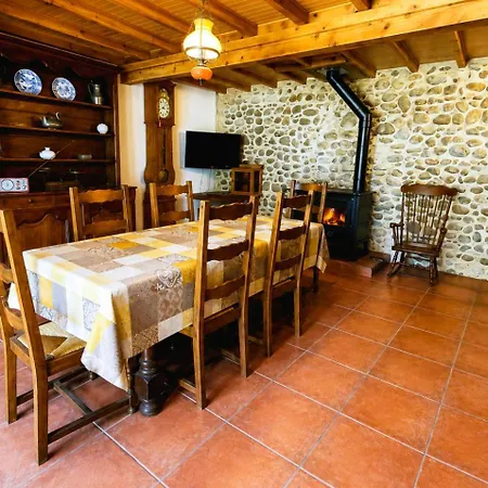 Ferme Rénovée 14 Pers, Barbecue Et Grand Jardin Hébergement de vacances